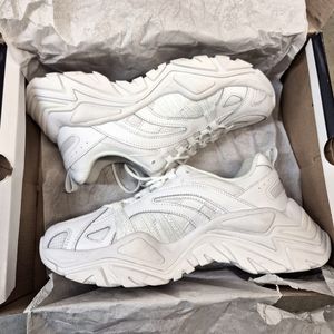 Solid White Fila Electrove Size 8